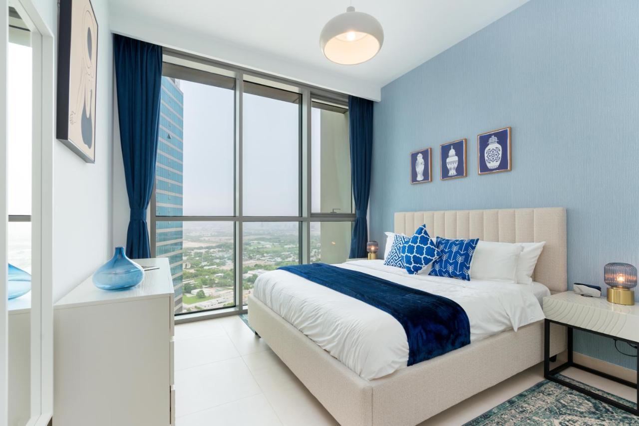Ultimate / 2 Beds / Linked To Mall Apartment Dubai