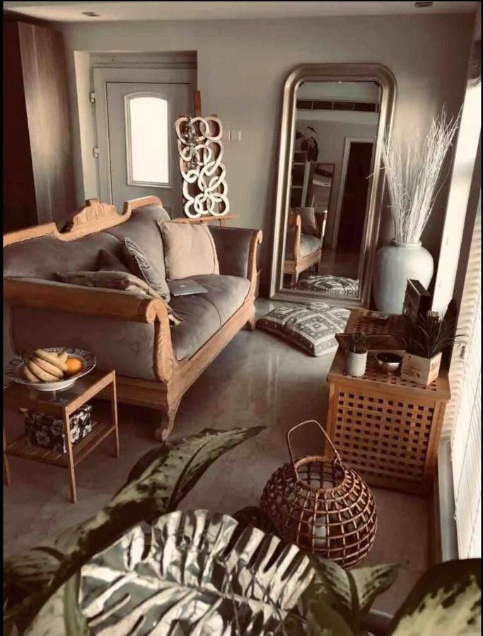 Ohm Homestay Dubai