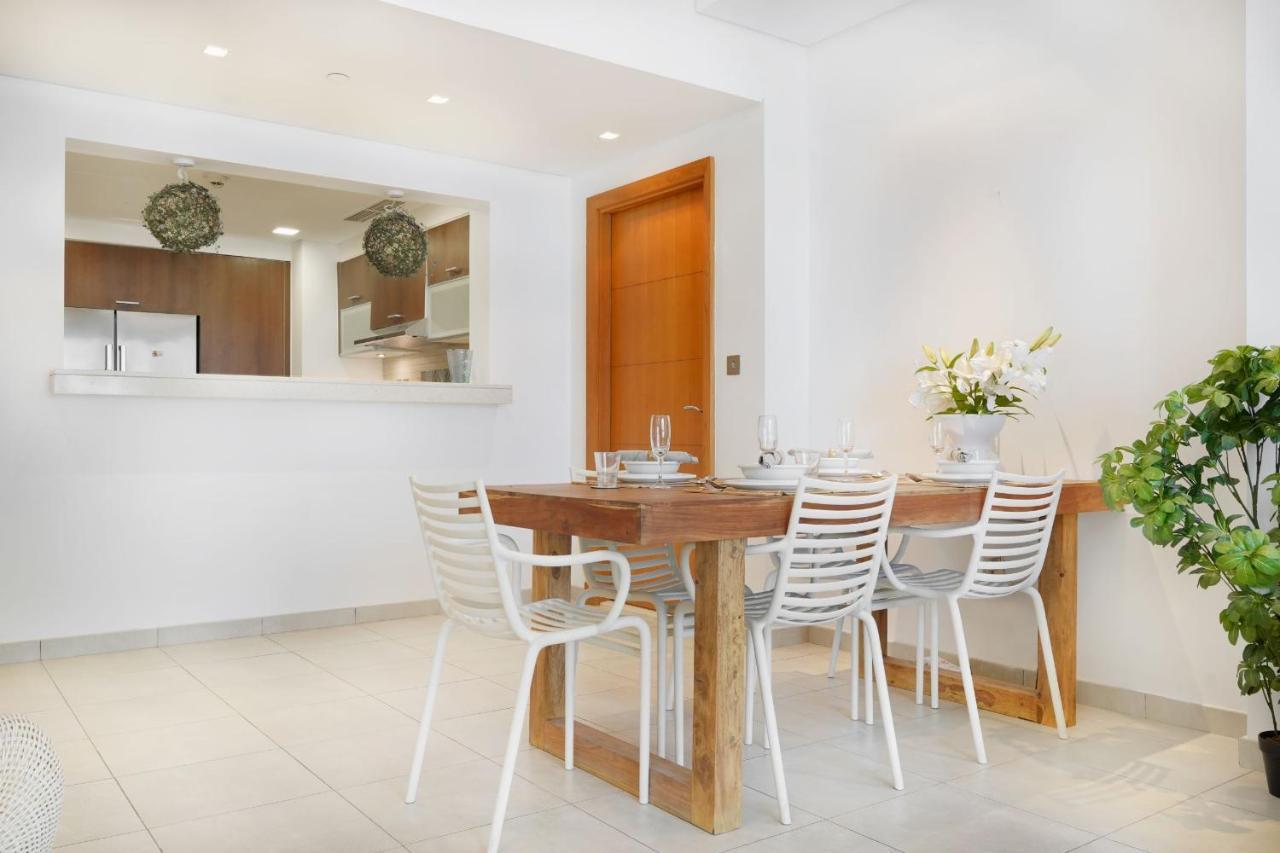 Maison Privee - Modern And Airy 2br In Palm Jumeirah