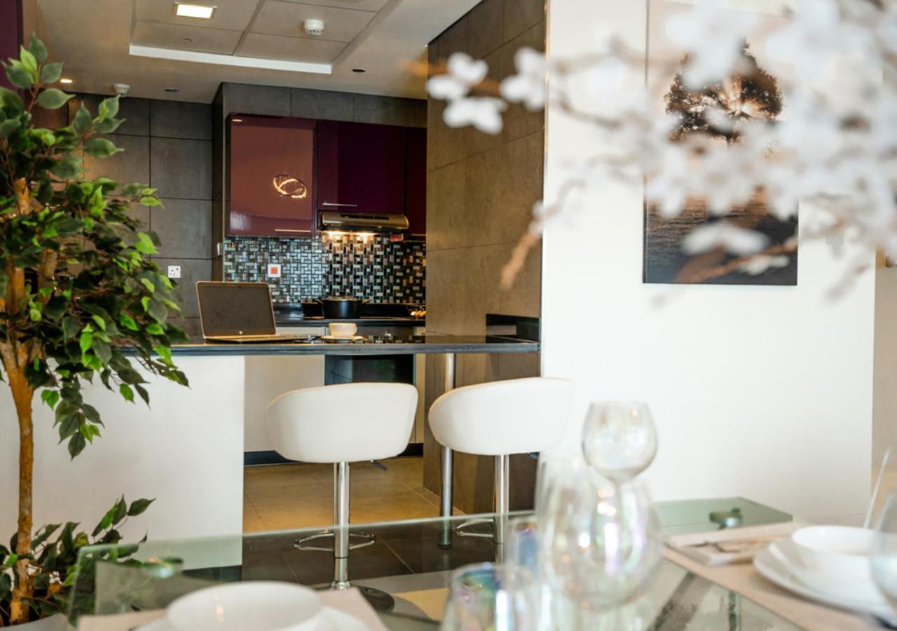Nasma Luxury - Cayan Tower