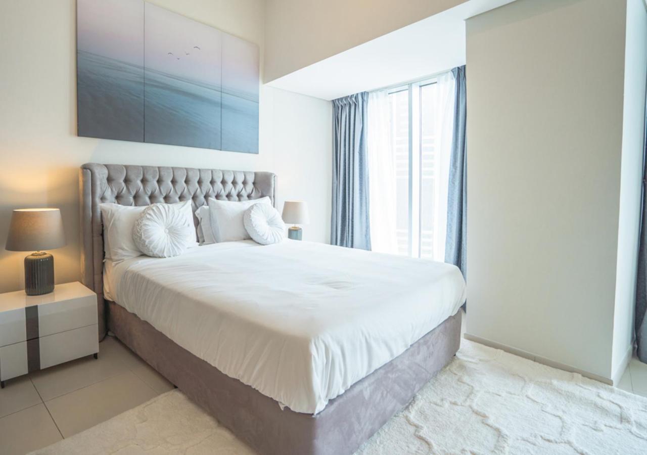Nasma Luxury - Cayan Tower *