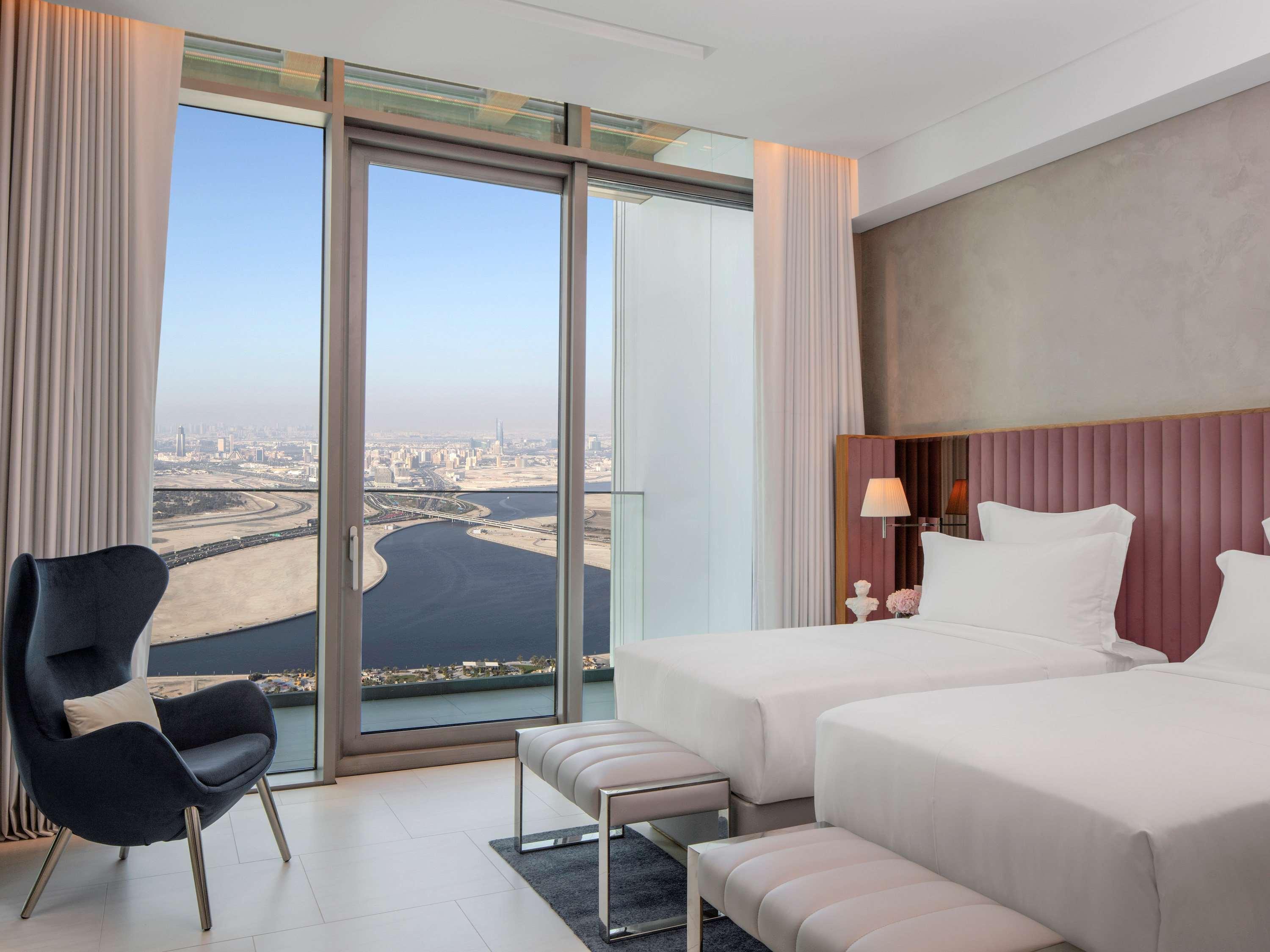 Hotel Sls & Residences
