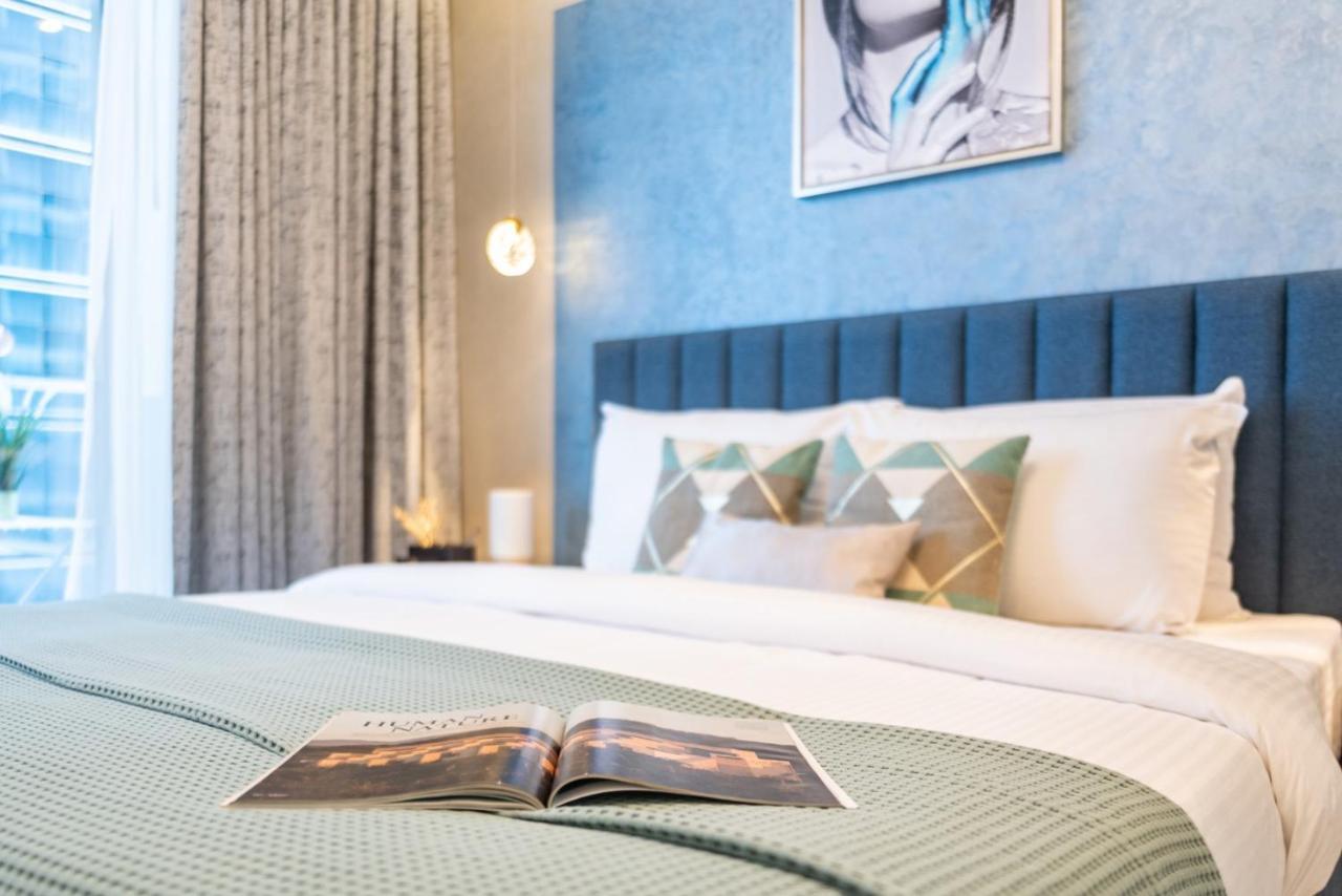 The Smart Concierge - Waves By Kasco Apartment Dubai