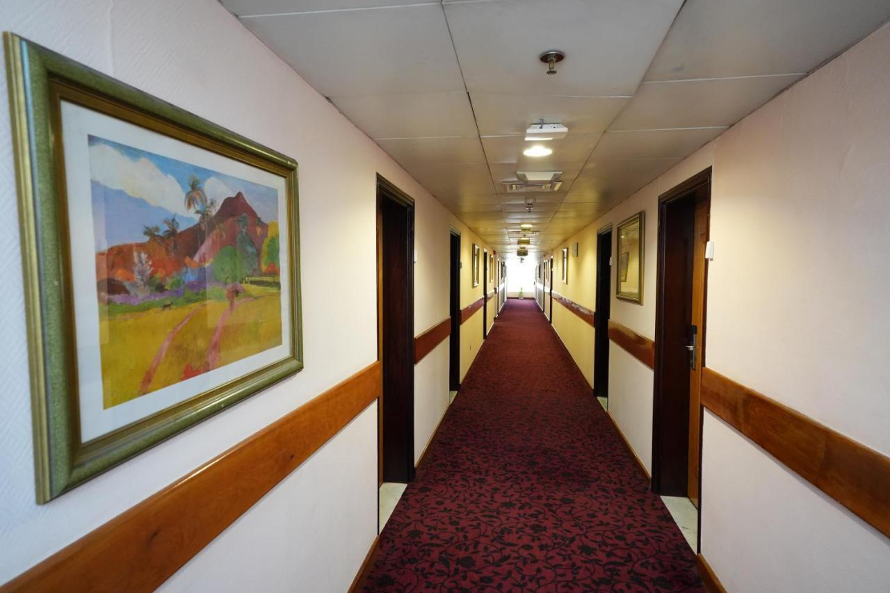 Hotel Nine 3*