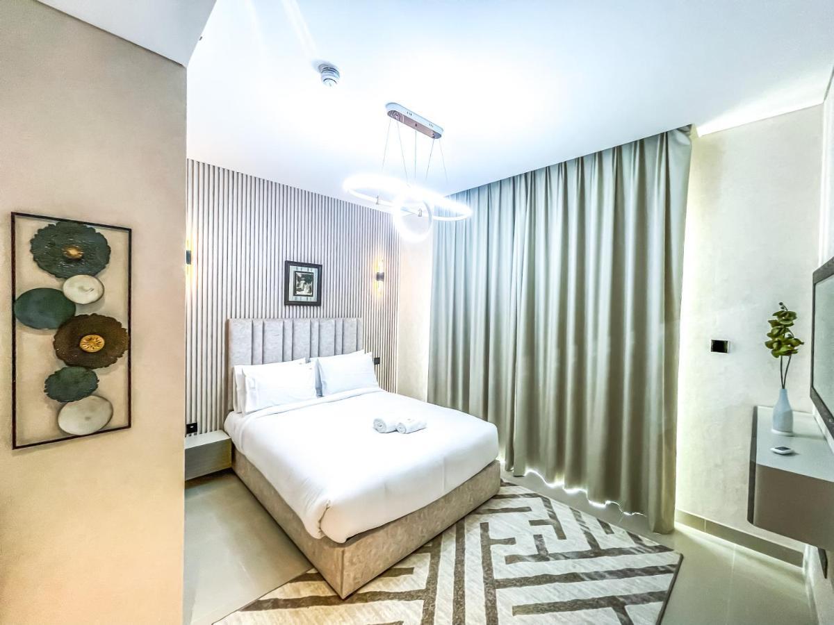 By Latinem Luxury 2 Bedroom Cv B2508 Near Burj Khalifa Apartment *