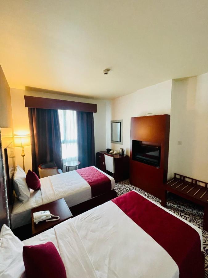 Mra Grand Hotel 2*