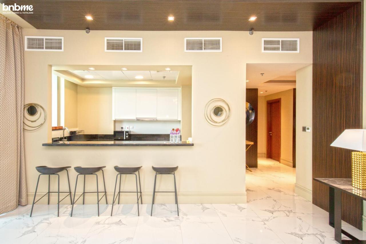 Apartment Bnbme - Waterfront Expansive Apt With Maid's Room, Poolside Cafe