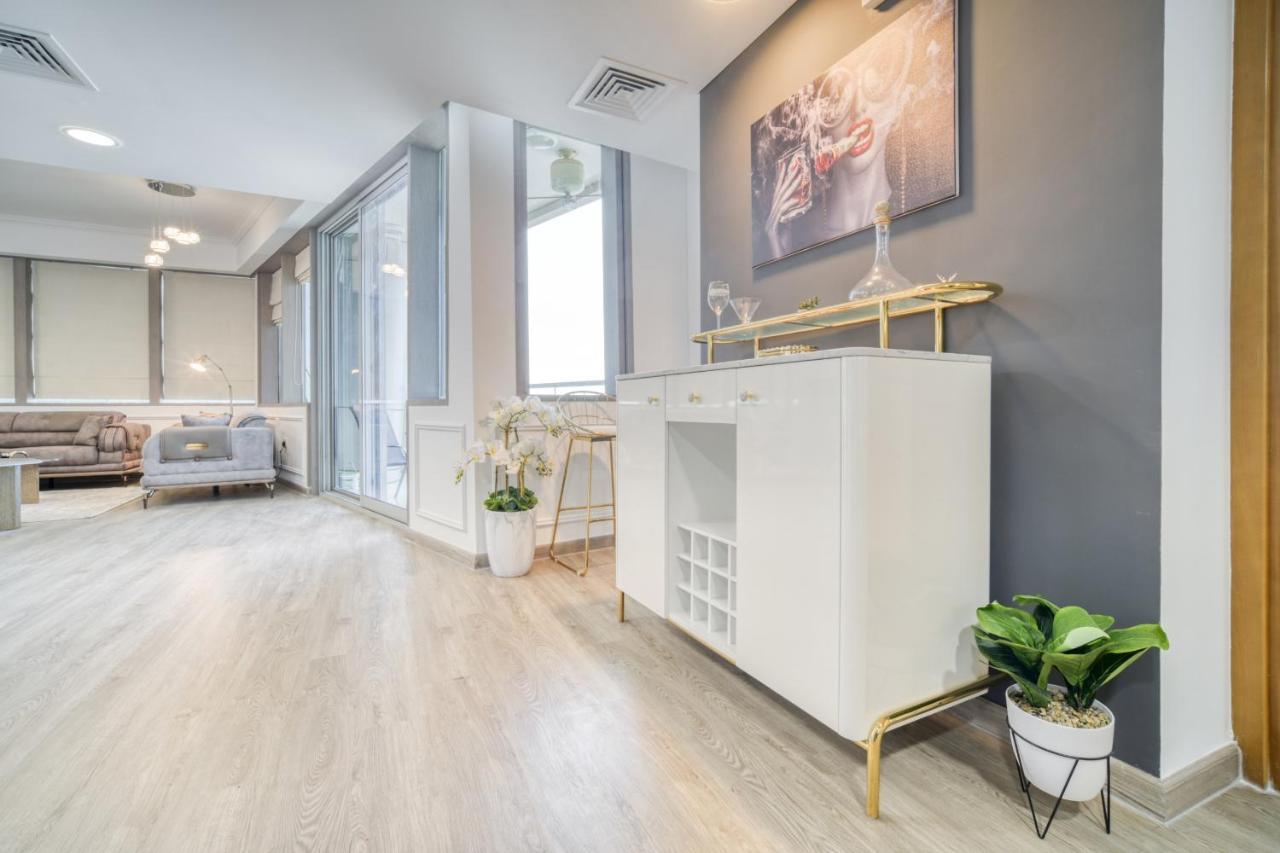 Ocean Heights, Marina - Mint Apartment *