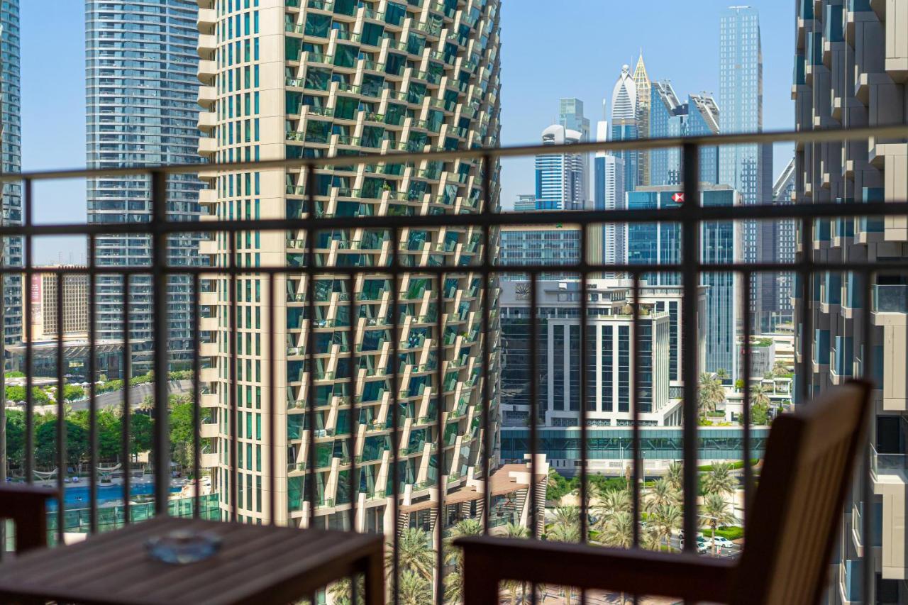 Westminster Standpoint Burj Khalifa Apartment *