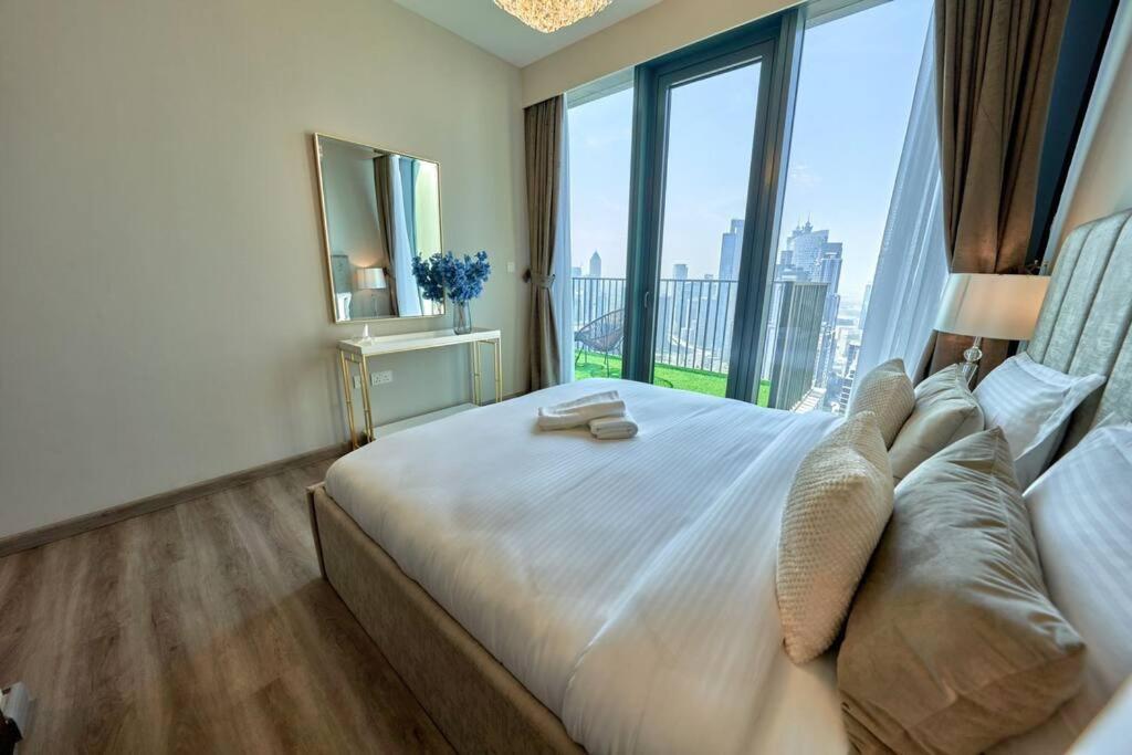 Apartment Magnificent Lux 2 Bedroom With Incredible Skyline View