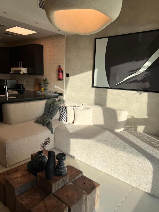 Lovely Eye & Sea View, 3 Mints To Apartment Dubai