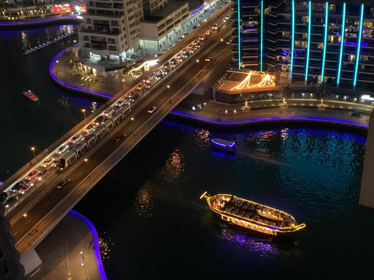 5 Star Beach Access Serviced Apartment: Marina Heart Apartment *