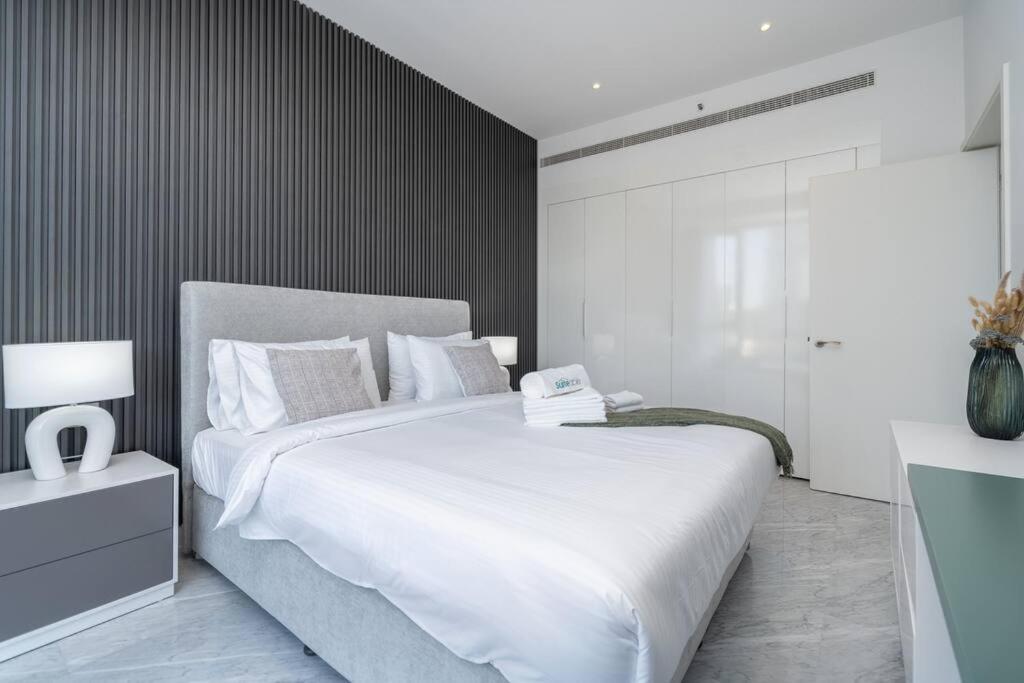 Apartment Cosmopolitan With Burj Khalifa View *
