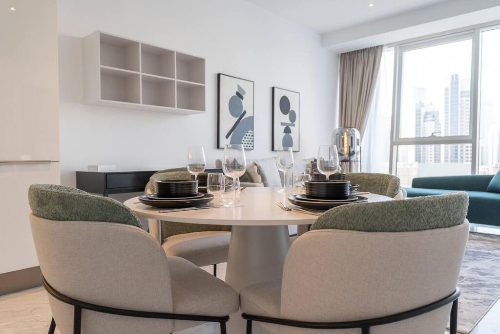 Apartment Cosmopolitan With Burj Khalifa View Dubai