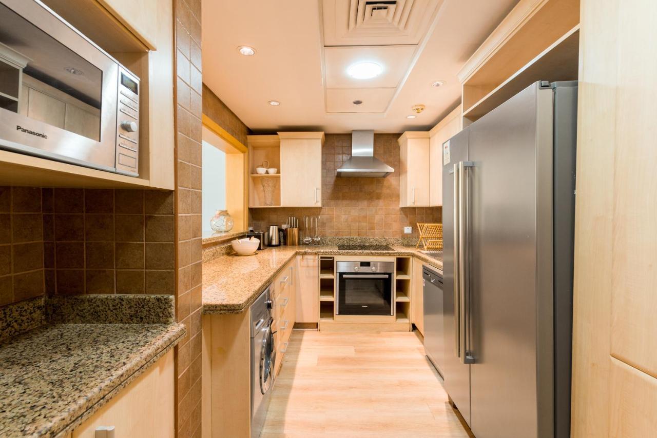 Shoreline - Beachfront Luxury Palm Jumeirah - Free 5* Access Apartment
