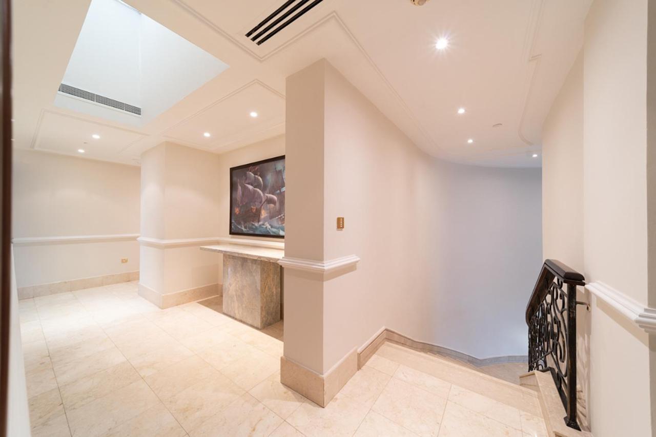 Jbr Luxury Penthouse With Private Pool