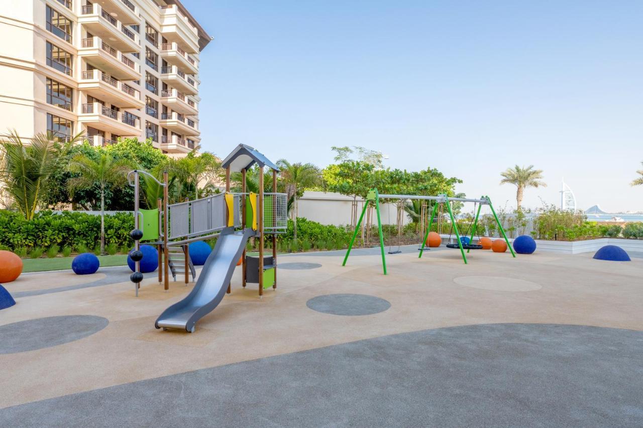 Ultra Luxury Palm - Mina Azizi - Free 5 Star Access Apartment *
