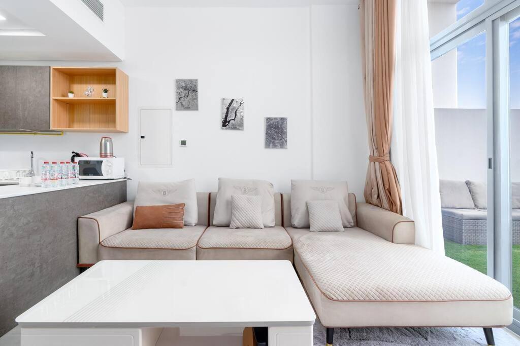 Perfect 2br For Families In Jvc * Dubai