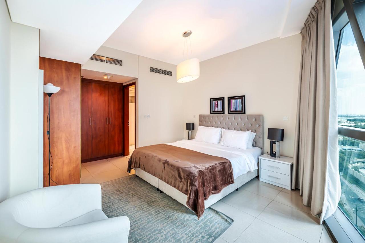 Spacious 1 Bed City View Park Tower Difc
