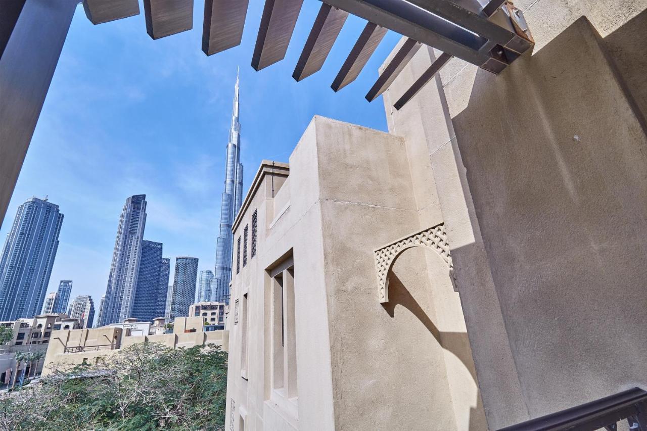 Burj View Partial Al Manzil: Downtown Apartment Dubai