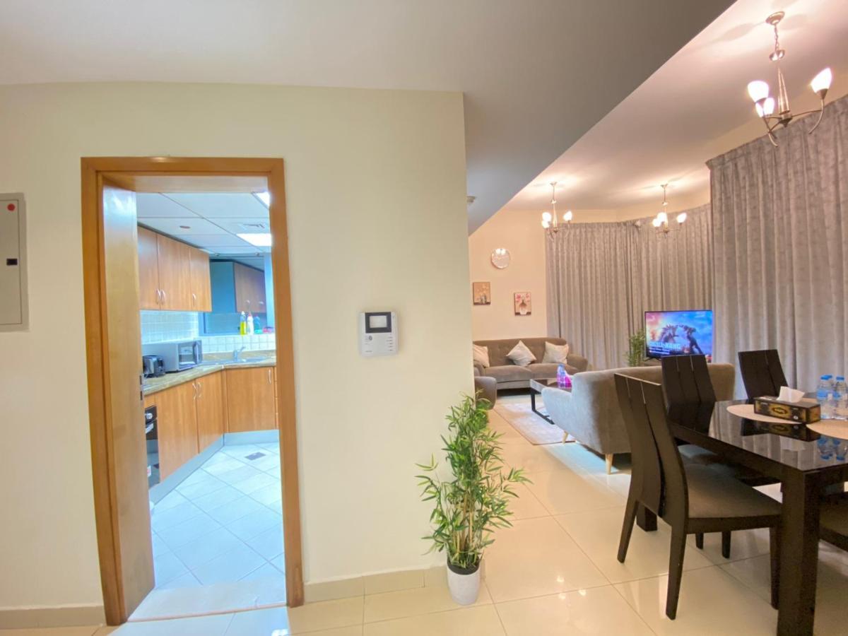 Apartment Marina 2 Bedroom Hall With Beautiful View