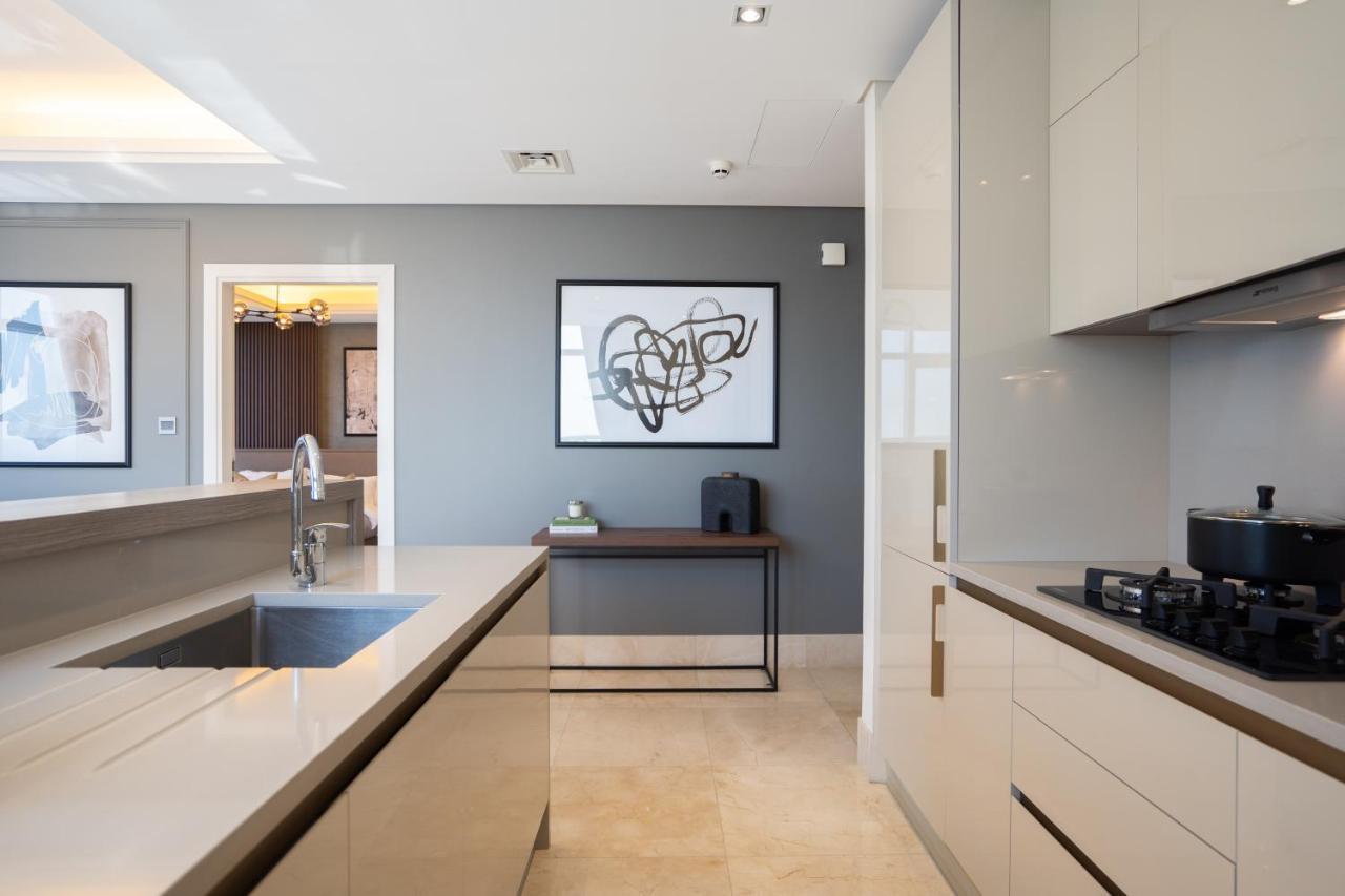 Luxurious Palm Jumeirah With Sea Views Apartment *