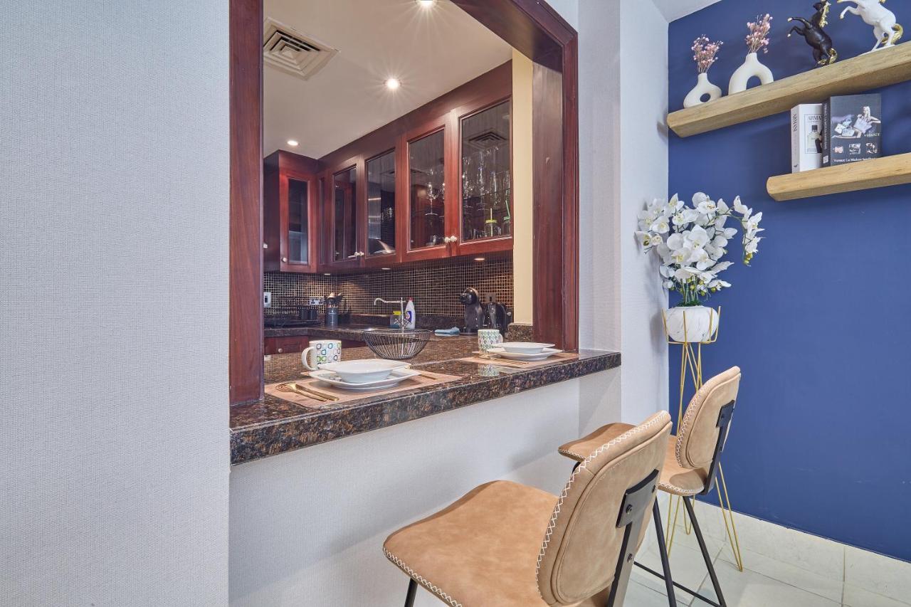 Apartment Burj View Partial Al Manzil: Downtown *