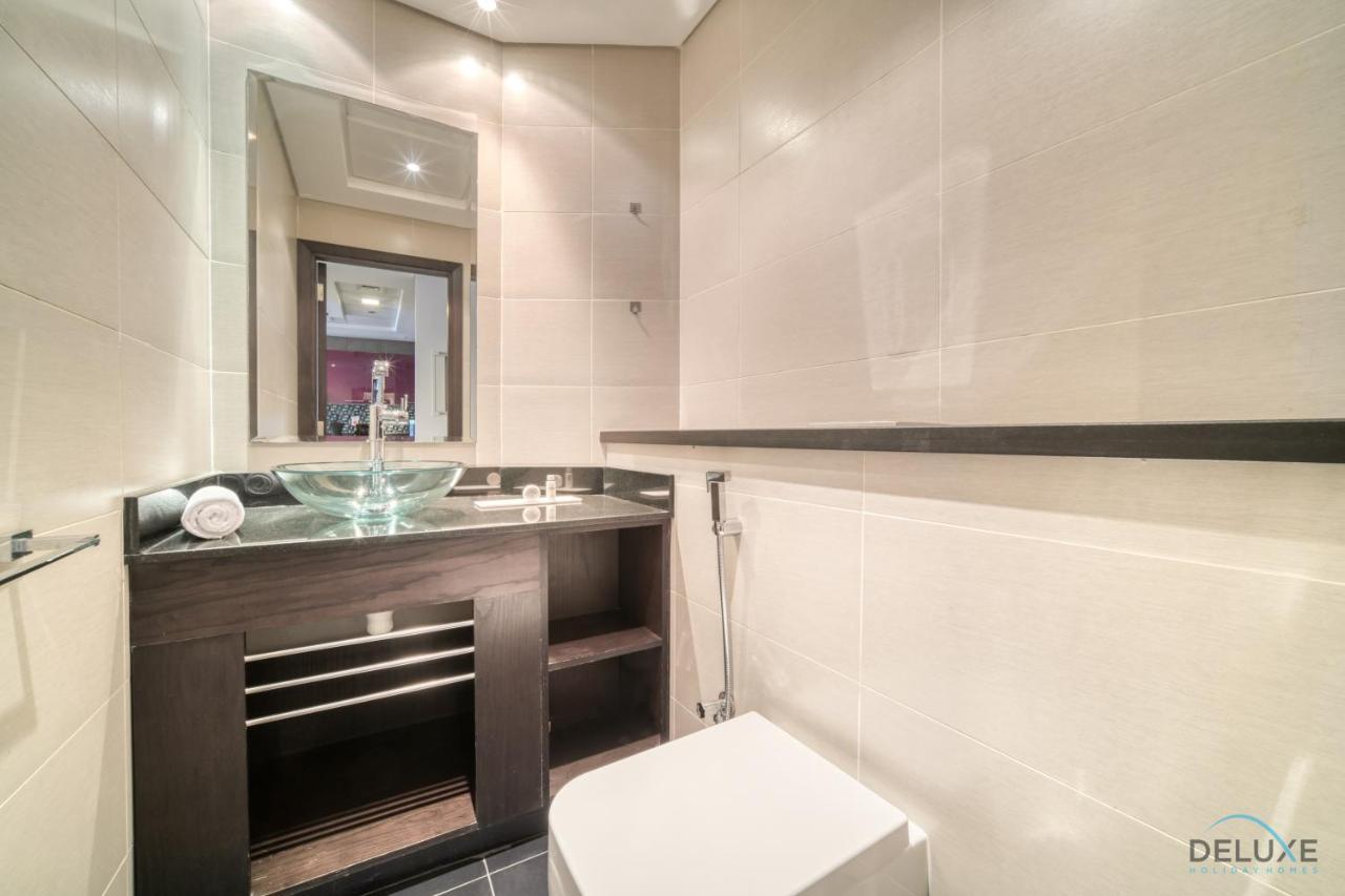 Sea Views From Living To Bedroom Perfect For Staycation, Marina By Deluxe Homes Apartment