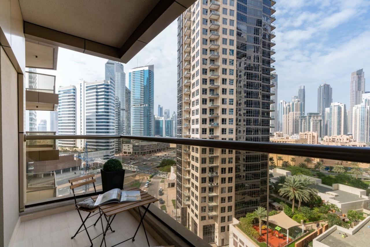 Apartment Ultimate / Downtown / Brand New / 5 Min Drive From Mall / Near Park Dubai