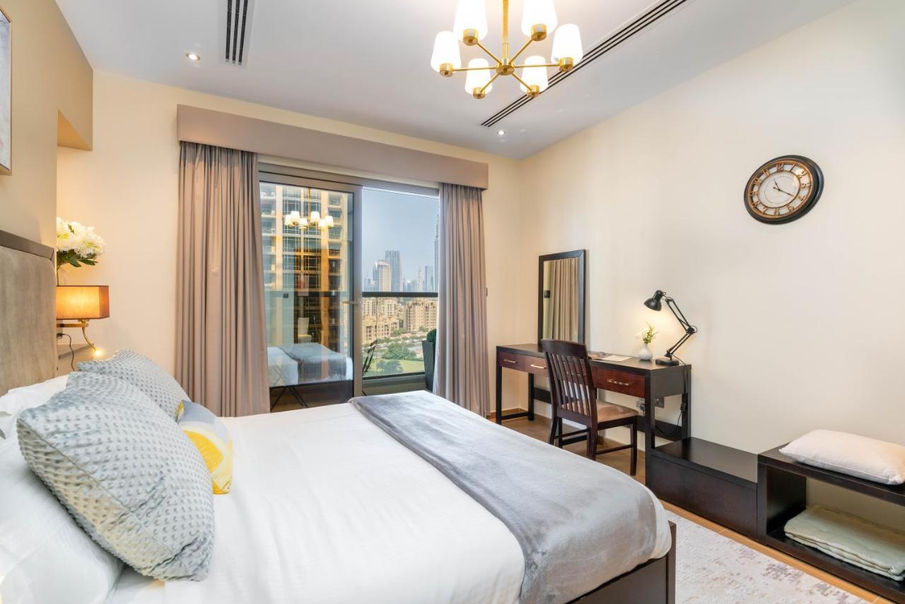 Ultimate / Downtown / Brand New / 5 Min Drive From Mall / Near Park Apartment
