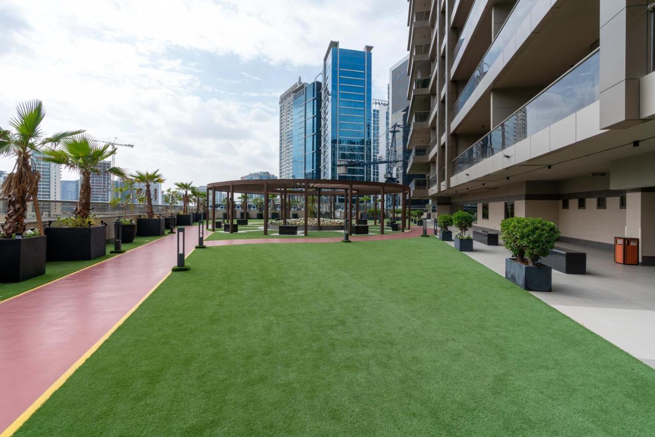 Ultimate / Downtown / Brand New / 5 Min Drive From Mall / Near Park Dubai