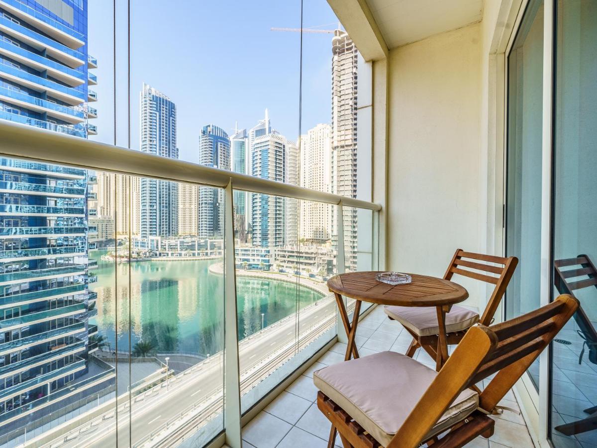 Sweeping Marina View Near The Metro Station Apartment Dubai
