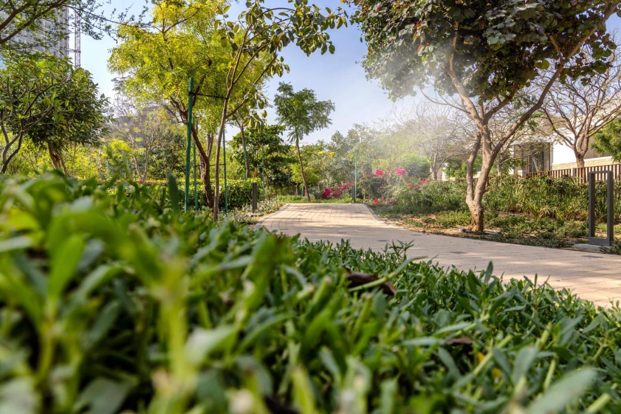 By Latinem 2br Holiday Cvr B1808 Near Burj Khalifa Apartment *