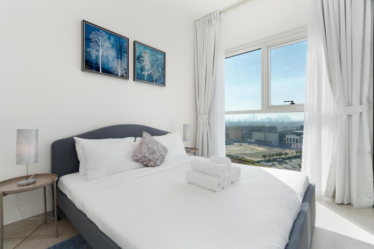 Lux Bnb Collective-1 -dubai Hills Apartment