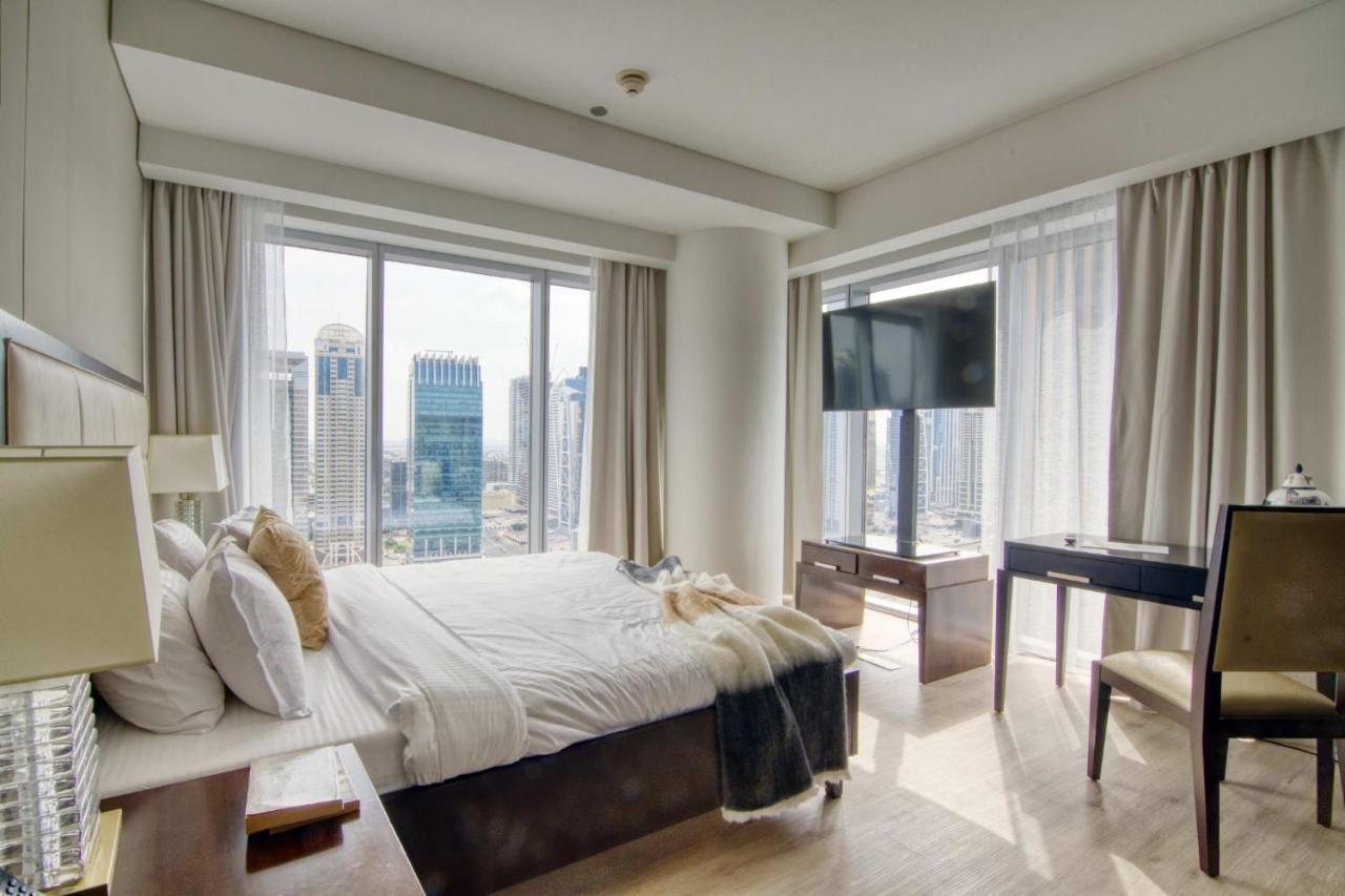 Welcome At The Address Marina 1br Dubai