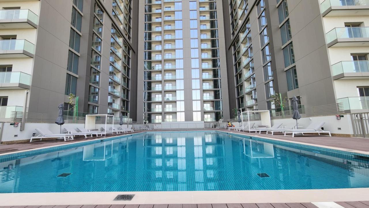 By Latinem 2br Holiday Cvr B1808 Near Burj Khalifa