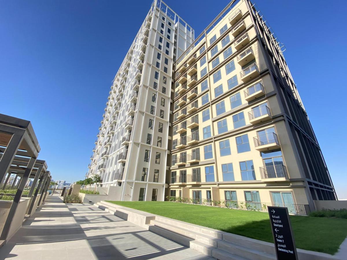 Lux Bnb Collective-1 -dubai Hills *