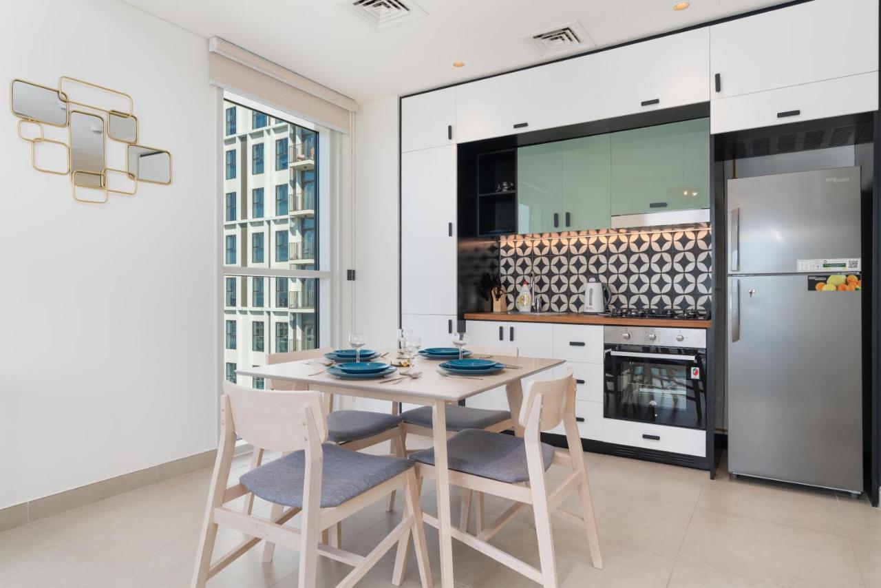 Lux Bnb Collective-1 -dubai Hills Apartment Dubai