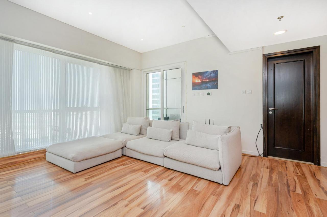 Minutes To I Breath Taking Sea View Apartment