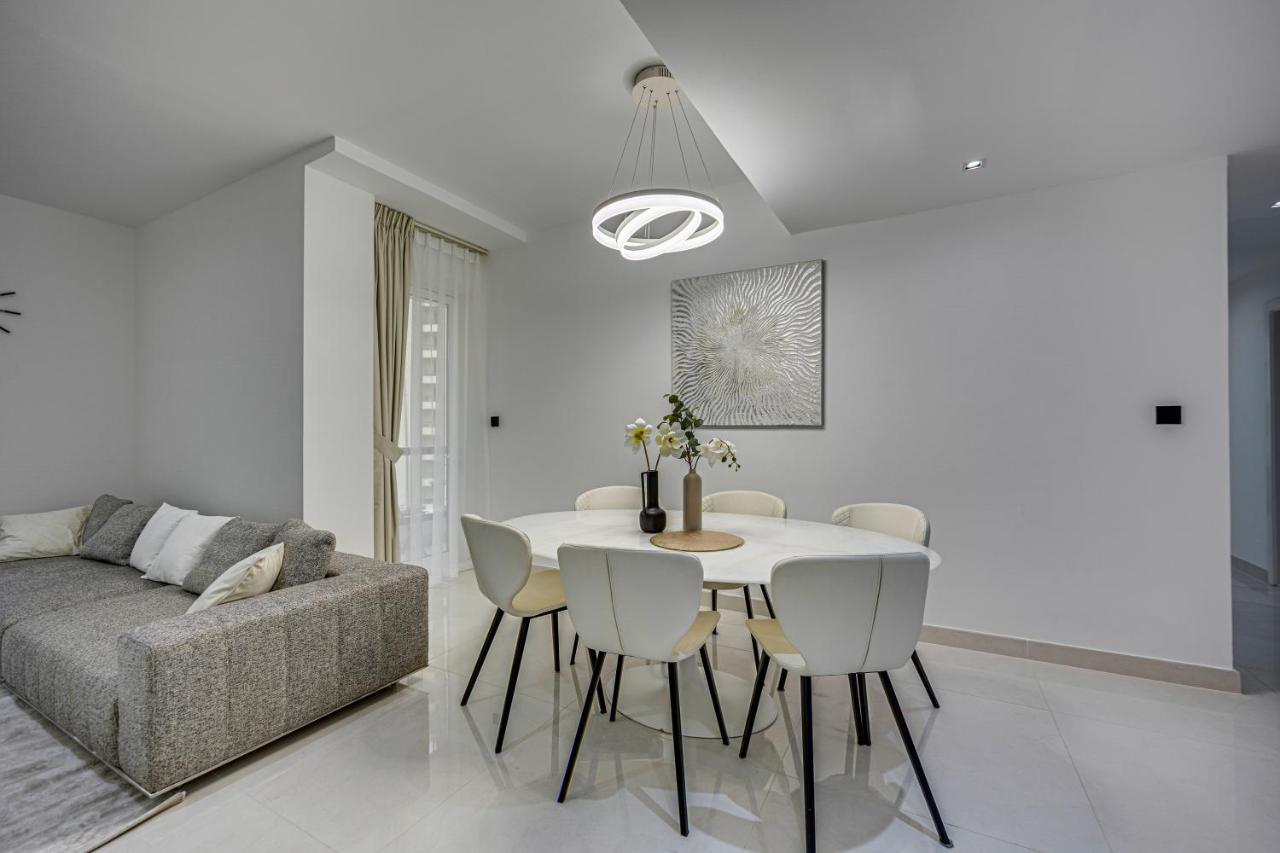 Partial Sea View 2 Bd In Jbr Murjan *