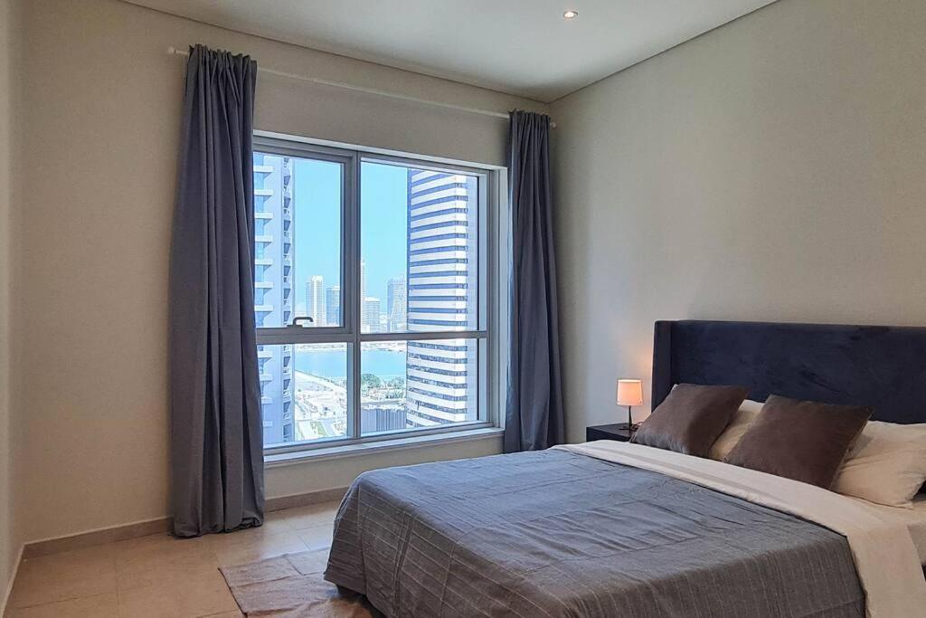 Marina Heights, 2 Bedroom Apartment *