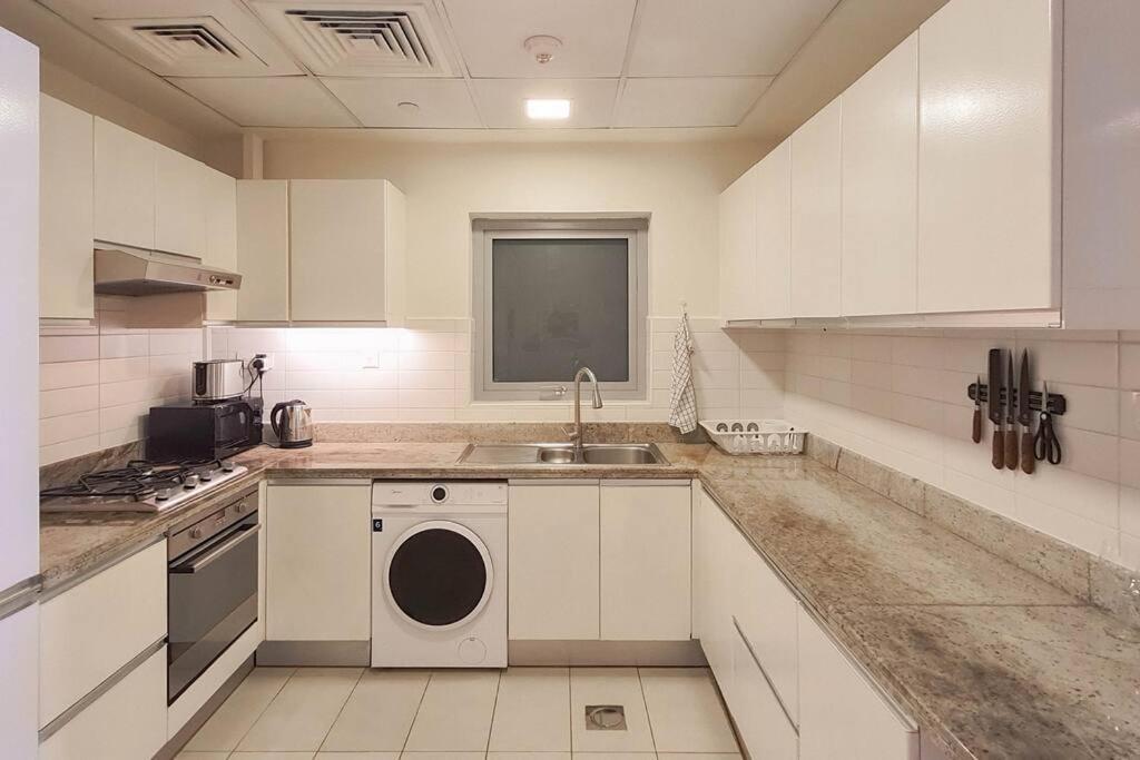 Marina Heights, 2 Bedroom Apartment Dubai