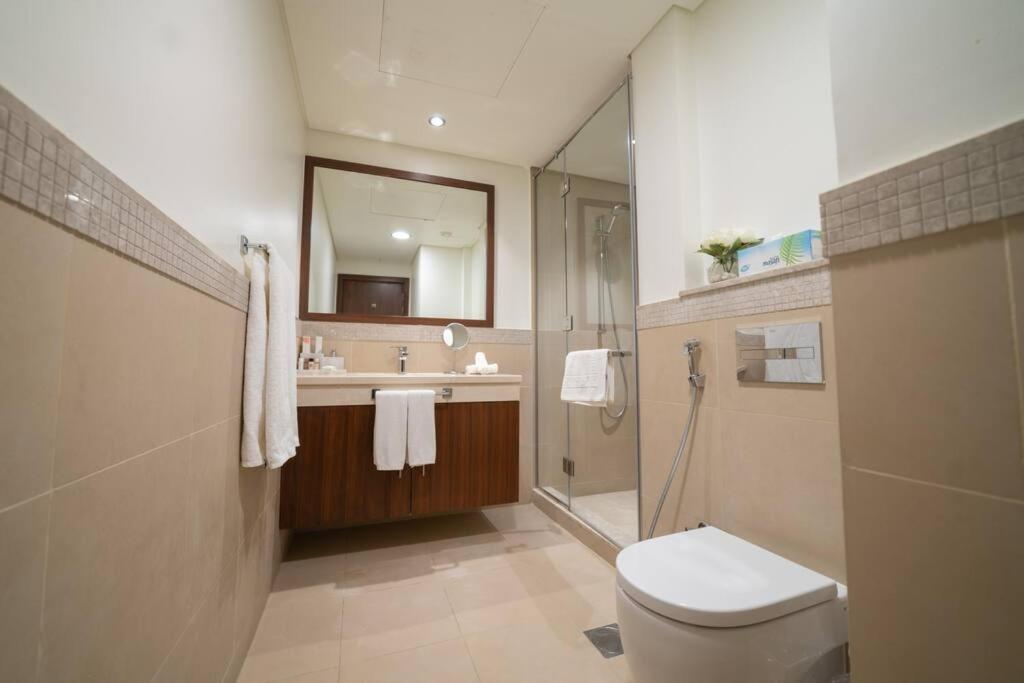 First Class 3br With Full Burj Khalifa And Fountain View Apartment Dubai