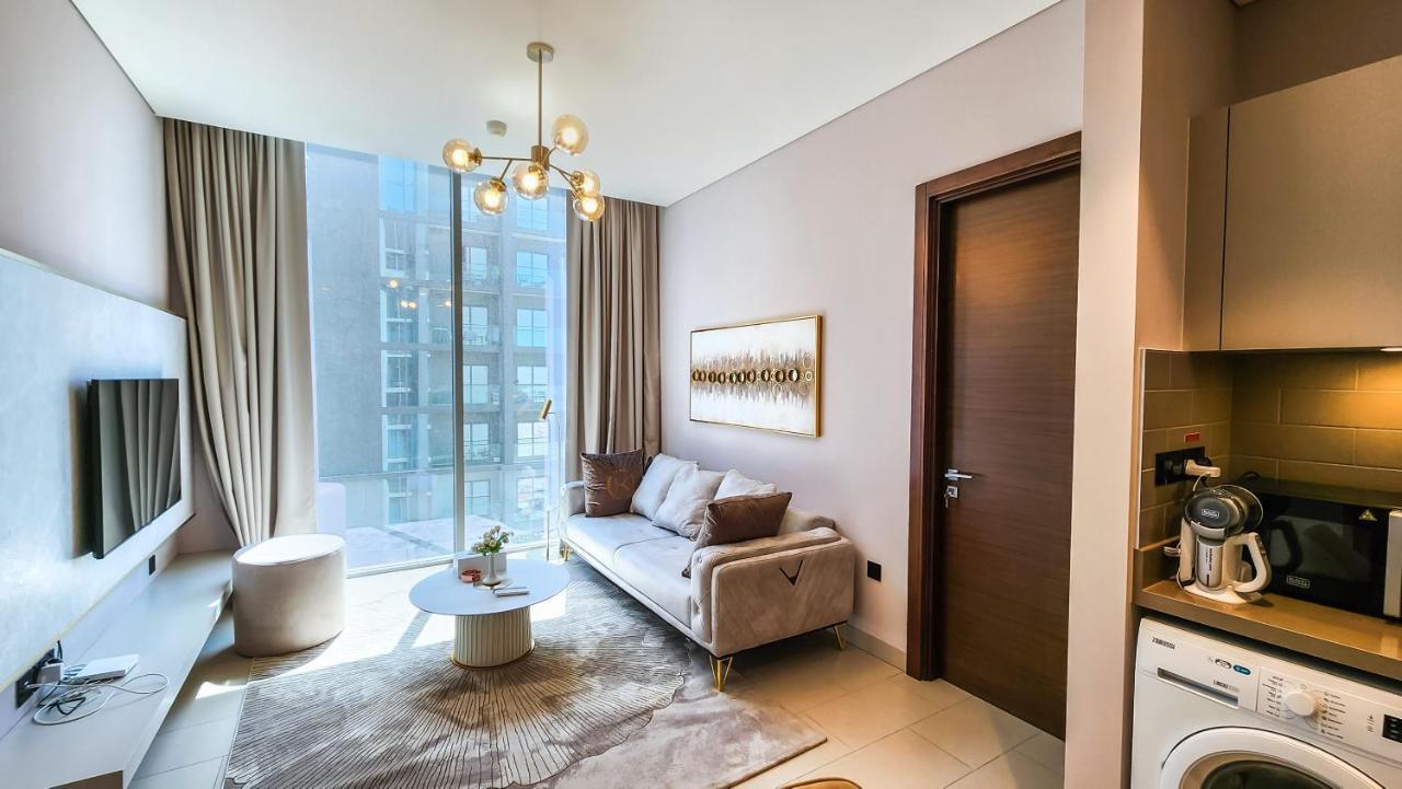 By Latinem Luxury 2br Holiday Cvr B2208 Near Burj Khalifa Apartment *