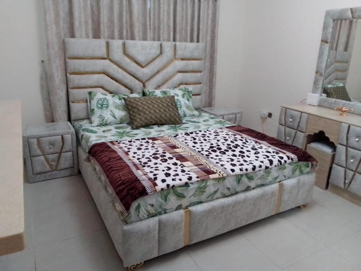 Guest house Standard With Common Washroom Dubai