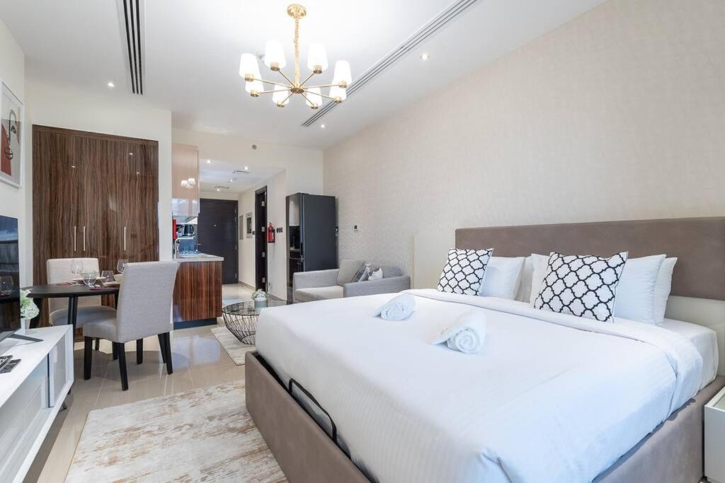 Apartment Romantic Hideaway W Breathtaking Burj Khalifa View