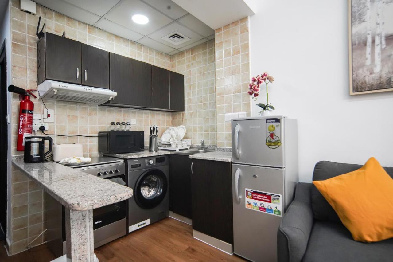 Apartment Luxury Close To Jbr Beach&yacht Club&metro-available Airport Shuttle *