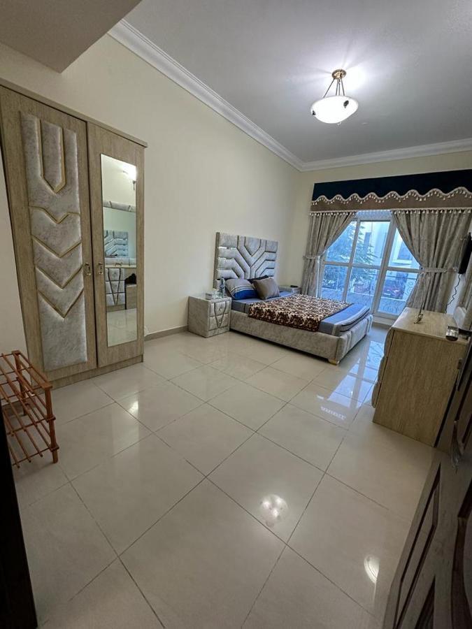 Standard With Common Washroom Guest house Dubai
