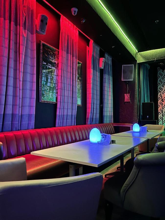 Hues Boutique 4*