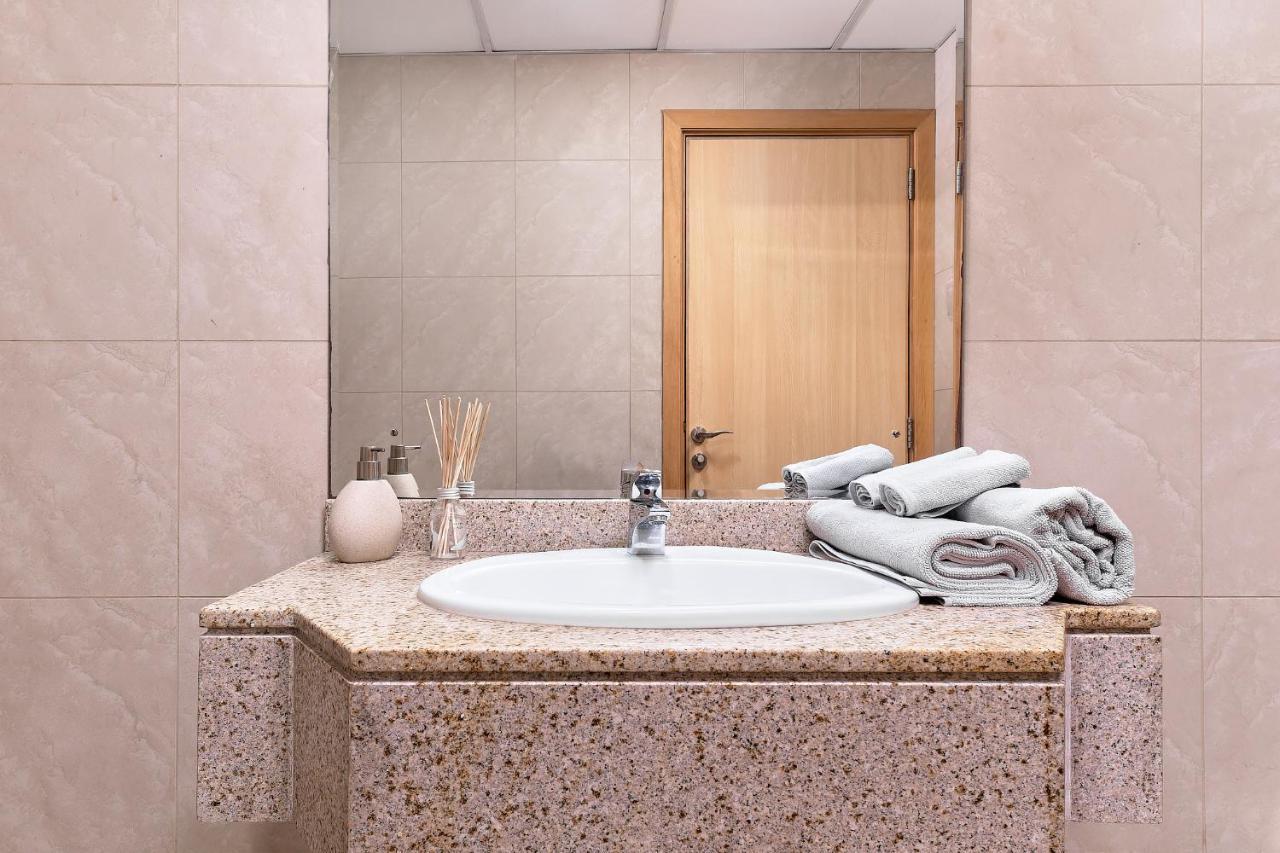 Apartment 1br For 4 Guests In Marina Crown